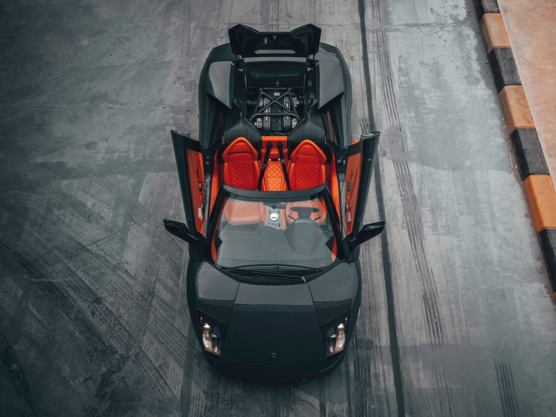 canva black lamborghini