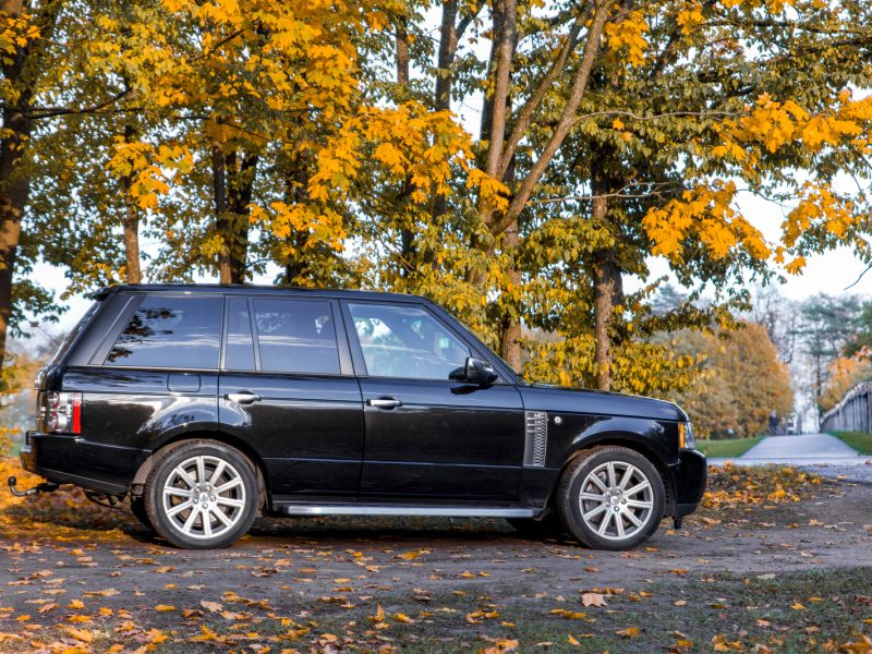 black range rover