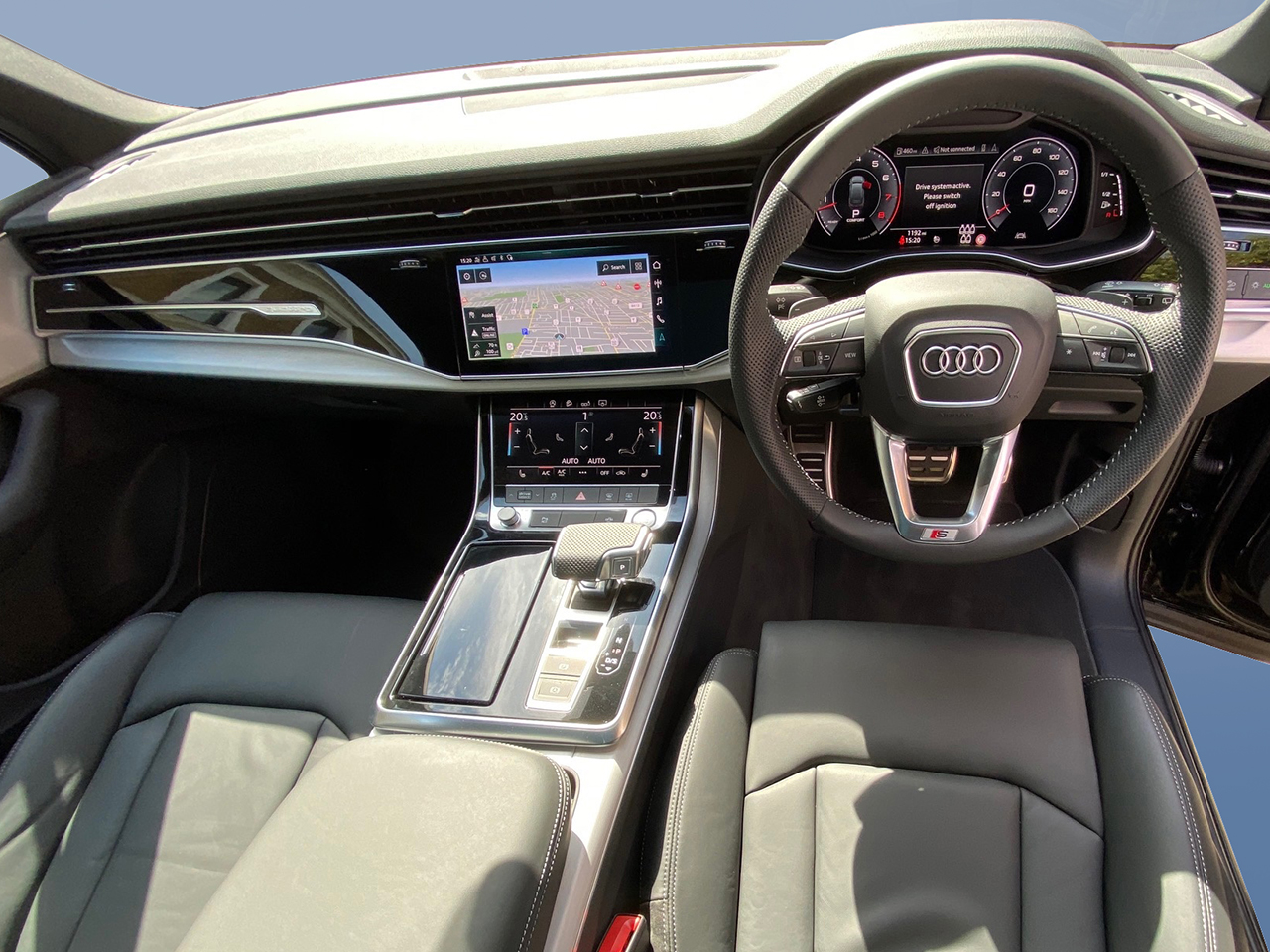 Audi Q7 Dashboard