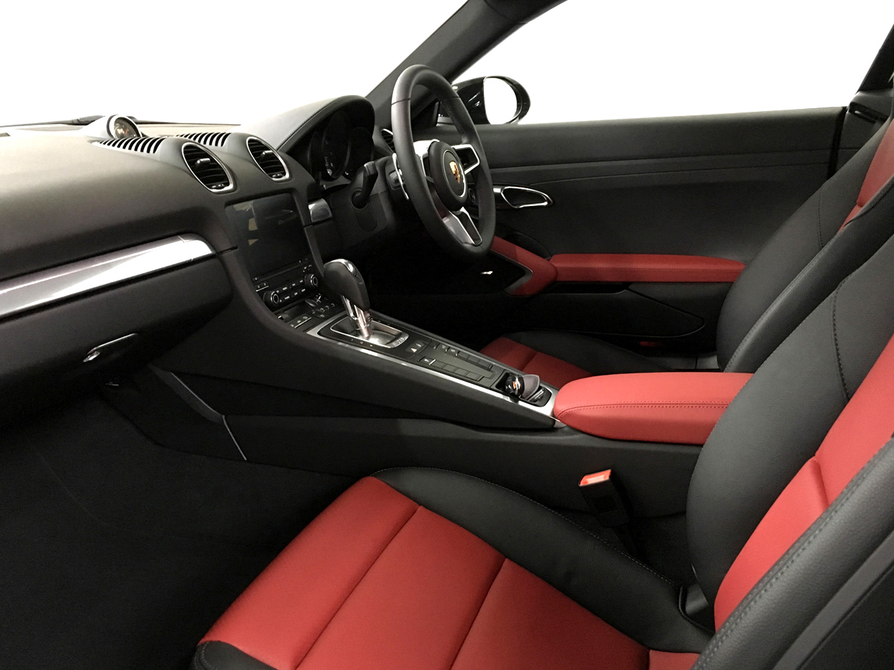 Porsche 718 Cayman inner view